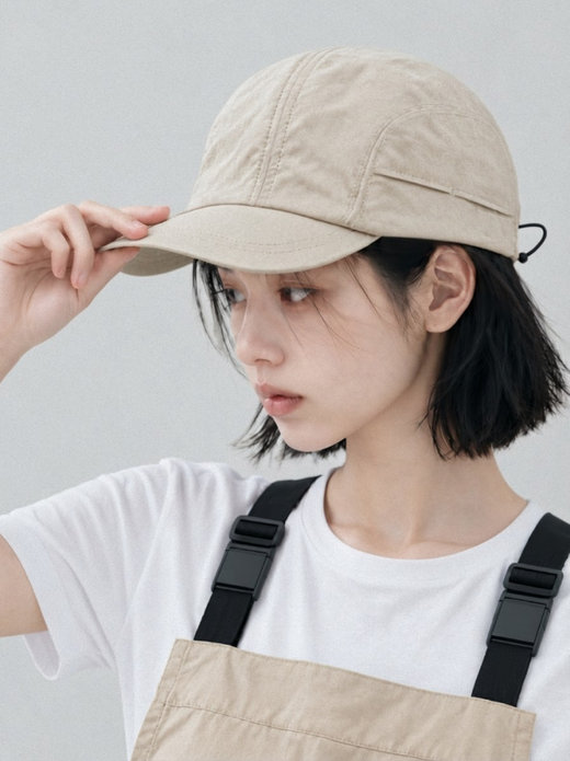 짧은 챙 벤트캡